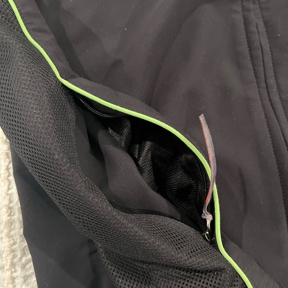 CBUK Men’s Medium Weight Jacket Black Green Orange Size Large Mesh Zip Pockets - Picture 5 of 7